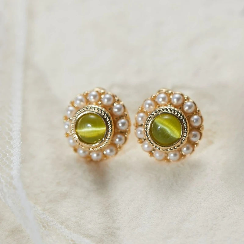 Ear Clip Without Ear Hole Women's Summer Ear Bone Clip Light Luxury Small Opal Heart Resin Stone Earrings Temperament Versatile