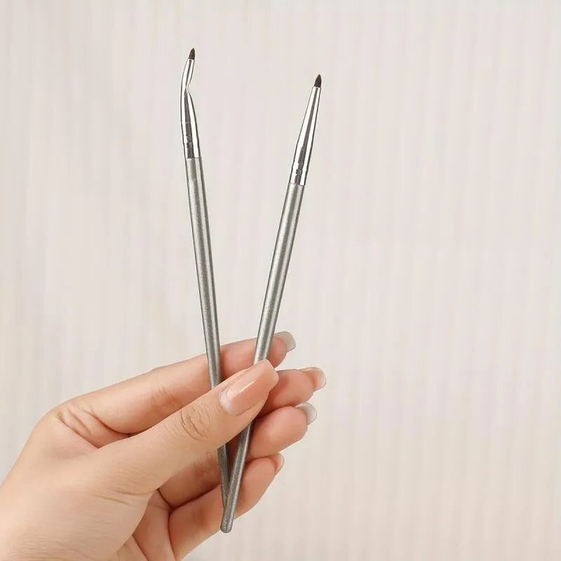 Bend Head Eyeliner Brush Eye Detail Makeup Brush Under Eyes Tear Trough Concealer Brush Detail Eye Liner Precision Cosmetic Tool