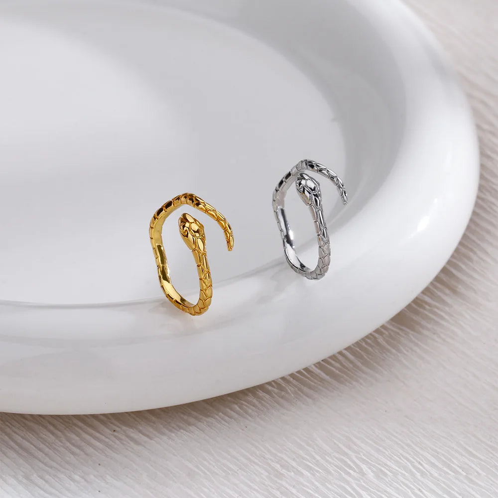 Small Snake Rings For Women Retro Open Adjustable Statement Animal Finger Ring Gold Color Fashion Jewelry Party Gifts KDR024